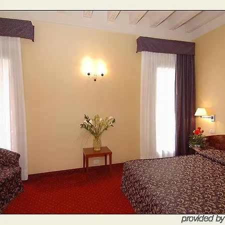 Ca' Del Campo Pensión 4*