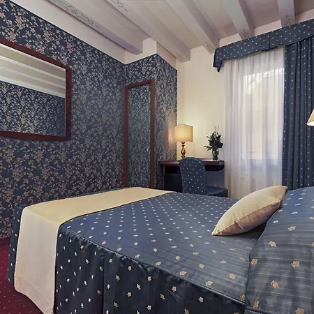 卡迪坎普酒店 4* 威尼斯