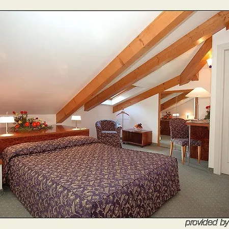 招待所 卡迪坎普酒店