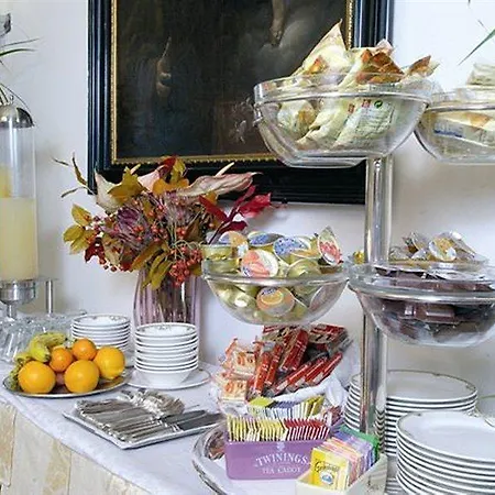 招待所 卡迪坎普酒店